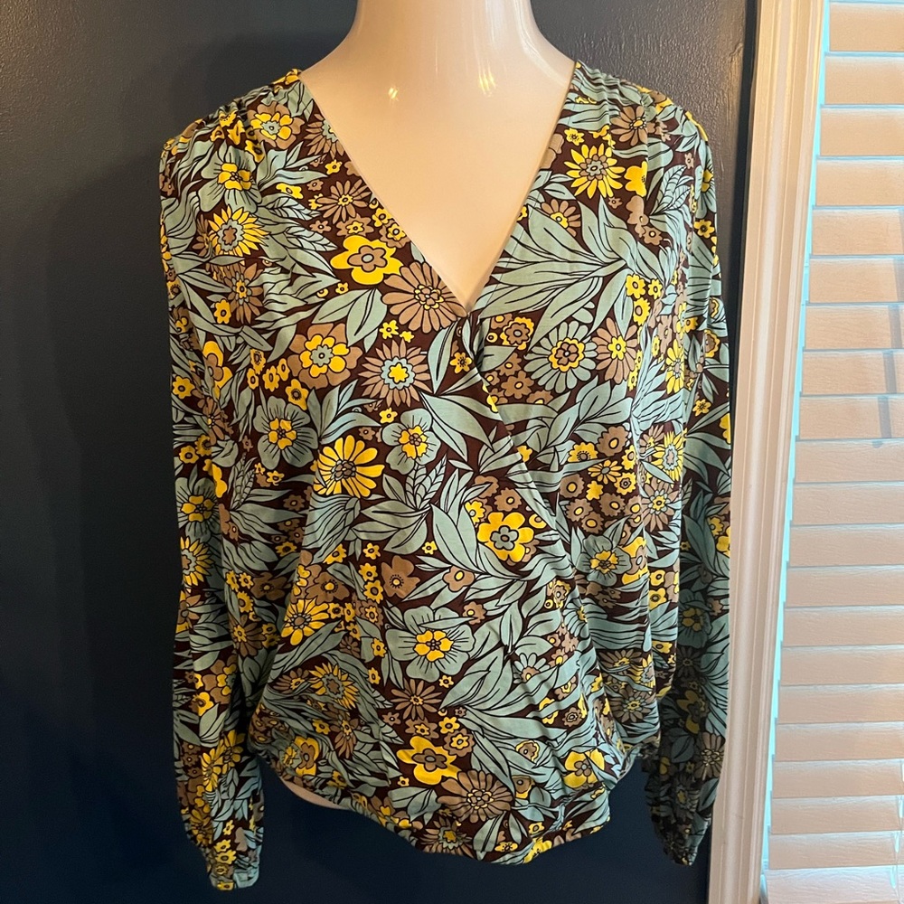 🧡NWOT Inc Wrap Top🧡